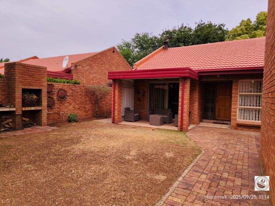 To Let 3 Bedroom Property for Rent in Vaalpark Free State